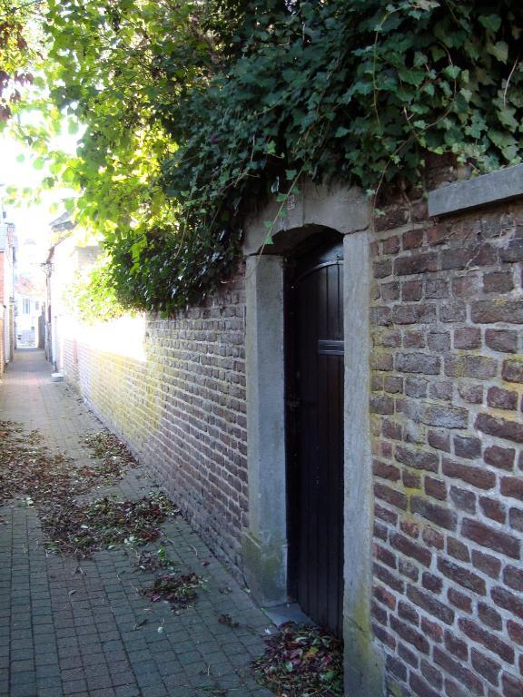 B&B La Ruelle โพรฟงเดอวีลล์ ภายนอก รูปภาพ