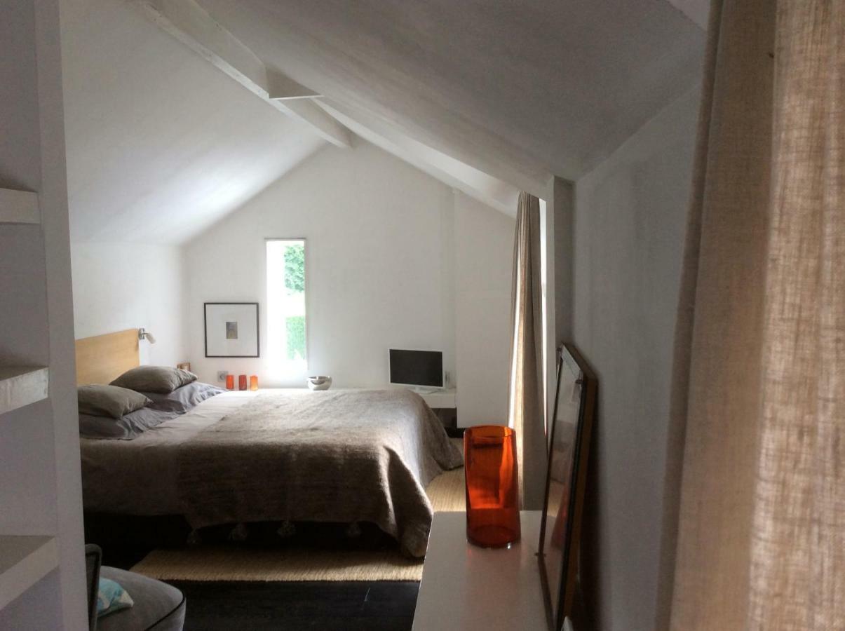 B&B La Ruelle โพรฟงเดอวีลล์ ภายนอก รูปภาพ